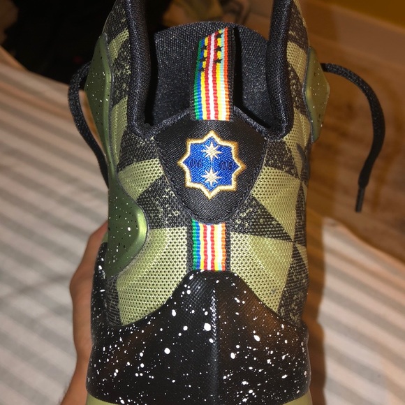 Too small - Picture 3 of 6